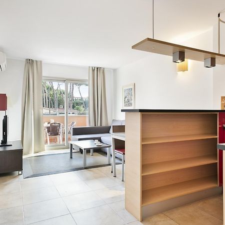 Aparthotel Bardon Castelldefels Zewnętrze zdjęcie