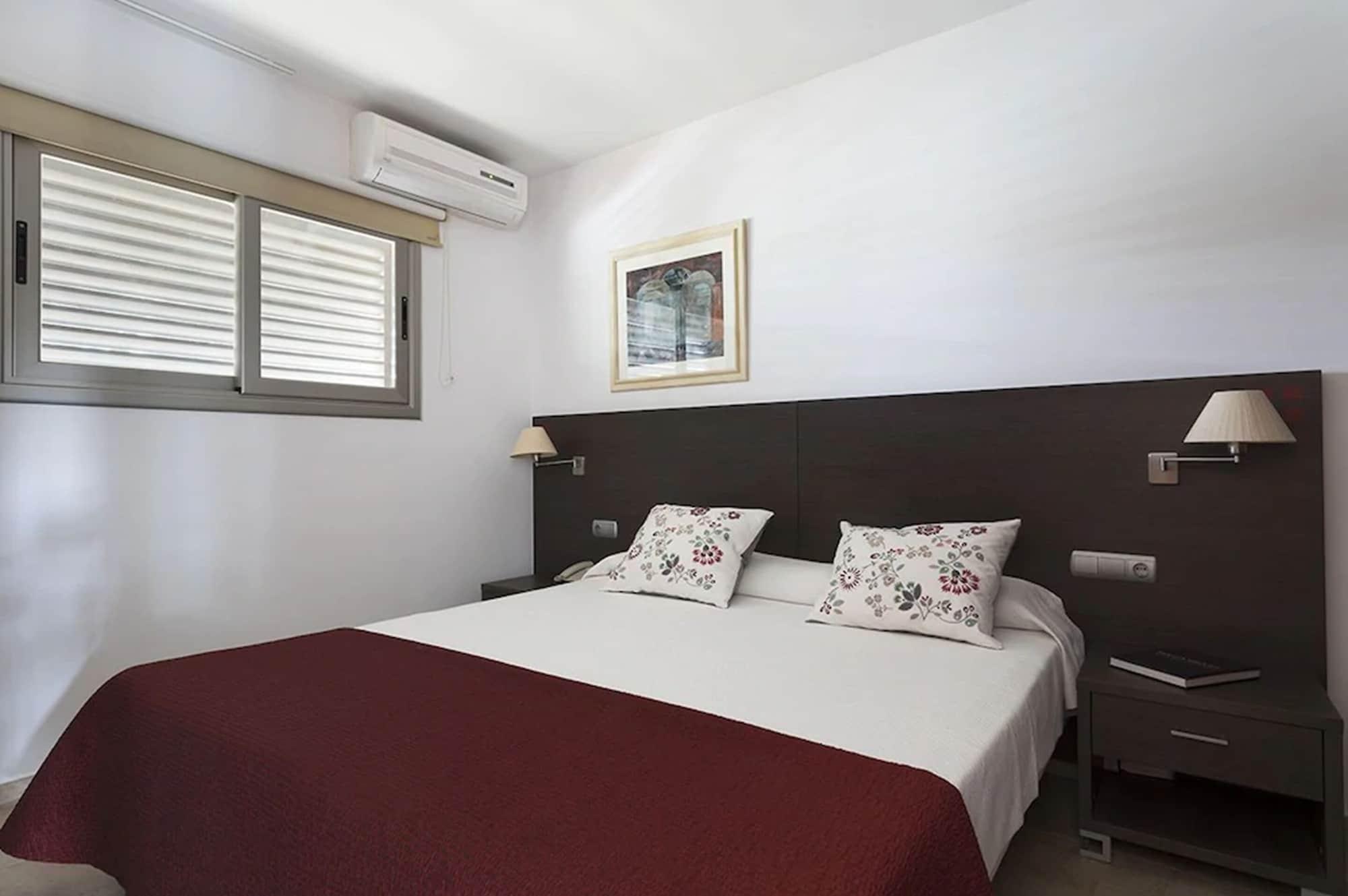 Aparthotel Bardon Castelldefels Zewnętrze zdjęcie