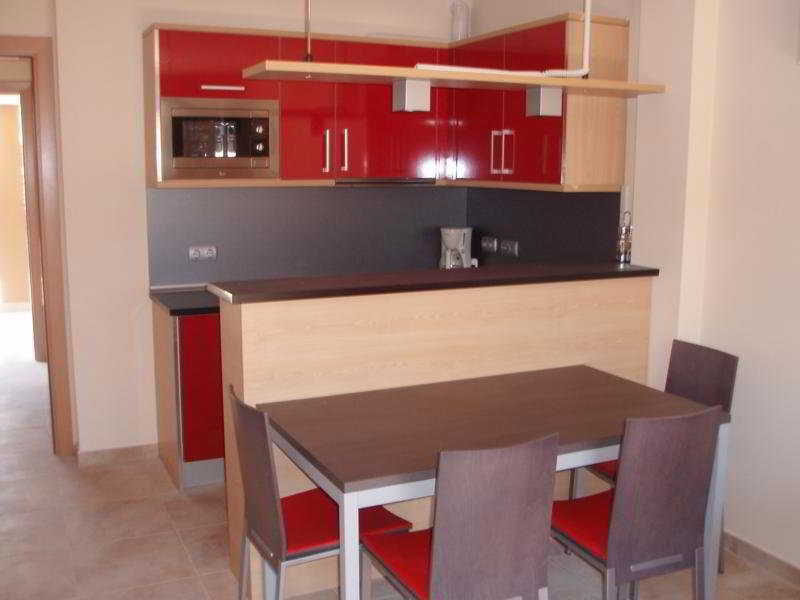 Aparthotel Bardon Castelldefels Zewnętrze zdjęcie