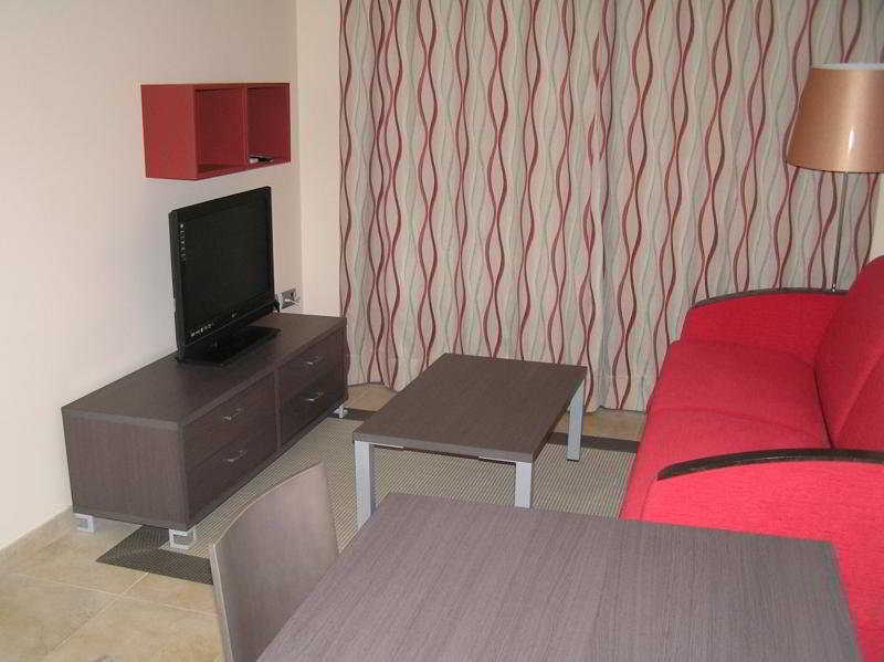 Aparthotel Bardon Castelldefels Zewnętrze zdjęcie